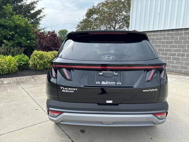 new 2025 Hyundai TUCSON Hybrid car, priced at $42,895