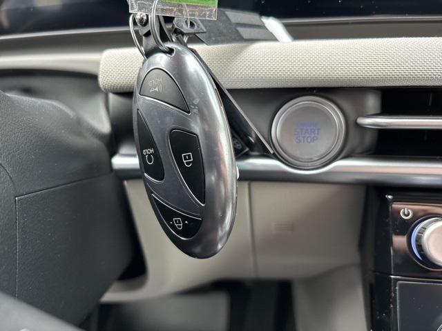 new 2025 Hyundai TUCSON Hybrid car, priced at $43,850