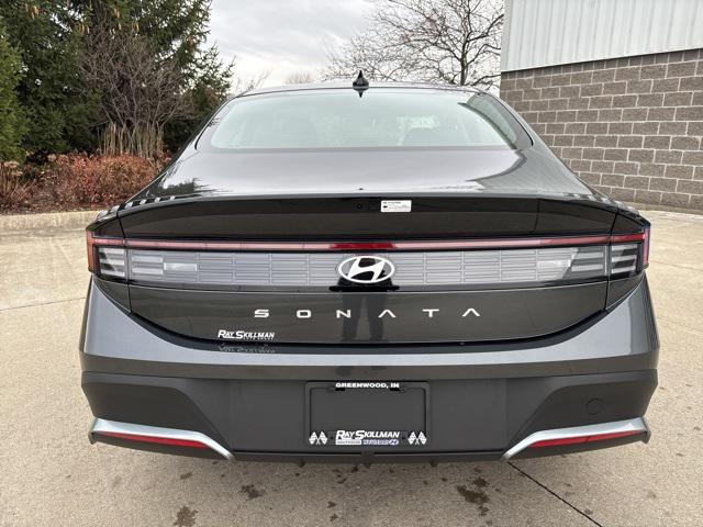 new 2025 Hyundai Sonata car, priced at $28,410