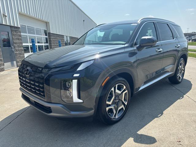 new 2025 Hyundai Palisade car, priced at $47,605