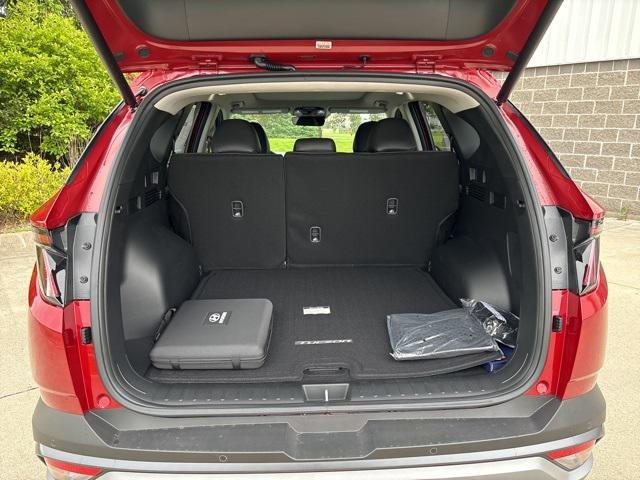 new 2025 Hyundai Tucson car, priced at $42,035
