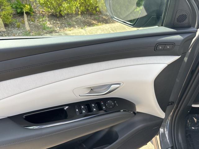 new 2025 Hyundai Tucson car, priced at $42,165