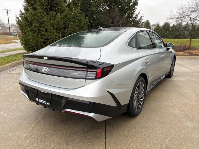 new 2025 Hyundai Sonata Hybrid car, priced at $39,115