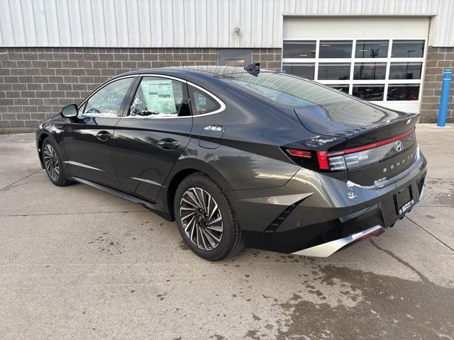 new 2025 Hyundai Sonata Hybrid car, priced at $38,810