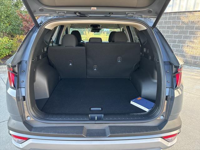 new 2026 Hyundai Tucson car, priced at $32,285