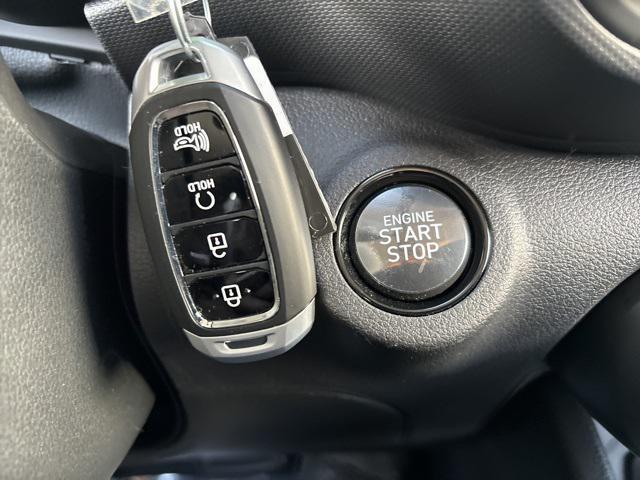 new 2025 Hyundai Venue car