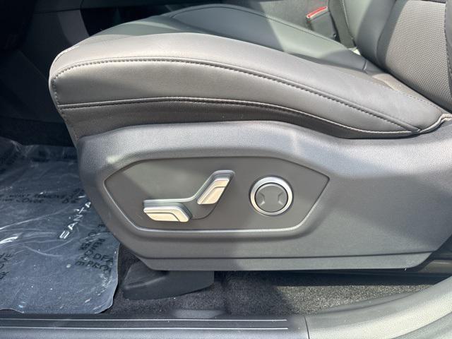 new 2025 Hyundai Santa Fe car, priced at $39,800