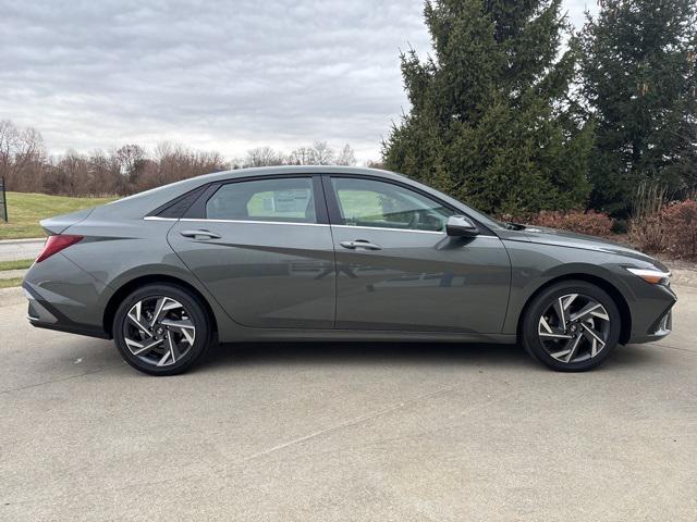 new 2025 Hyundai Elantra car, priced at $27,265