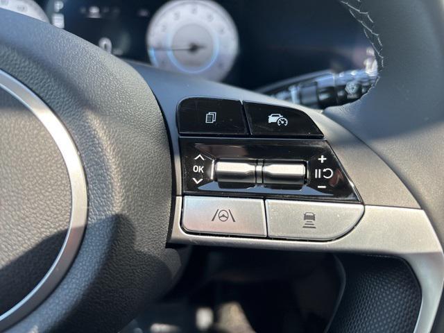 new 2025 Hyundai Elantra car, priced at $25,715