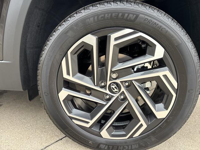 new 2025 Hyundai Tucson car, priced at $41,856