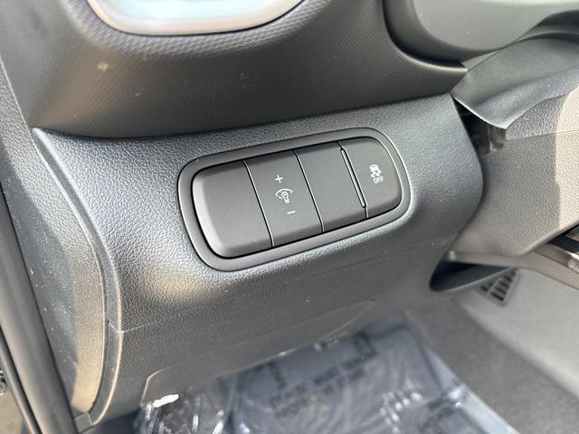 new 2025 Hyundai Venue car, priced at $24,165