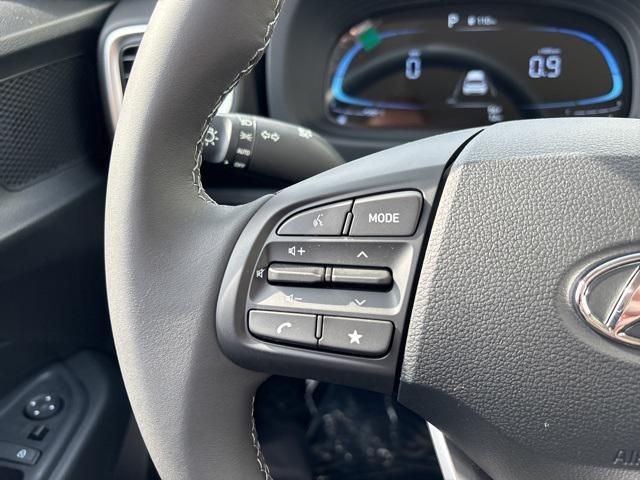 new 2025 Hyundai Venue car, priced at $24,165