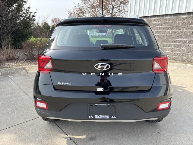 new 2025 Hyundai Venue car, priced at $24,165
