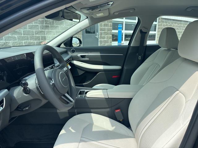 new 2025 Hyundai Sonata car, priced at $29,325
