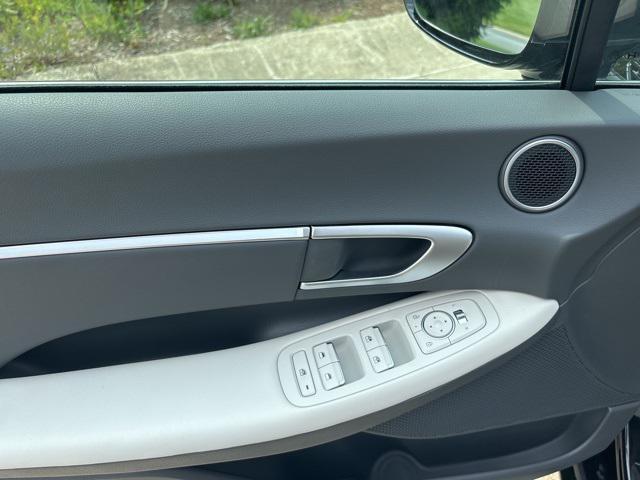 new 2025 Hyundai Sonata car, priced at $29,325