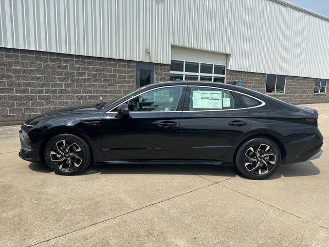 new 2025 Hyundai Sonata car, priced at $29,325