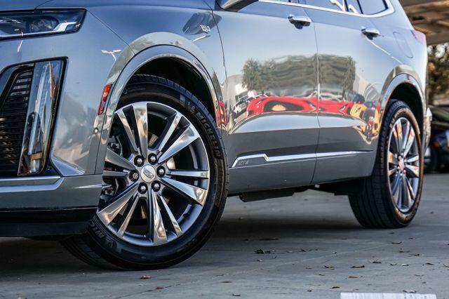 used 2023 Cadillac XT6 car, priced at $39,933