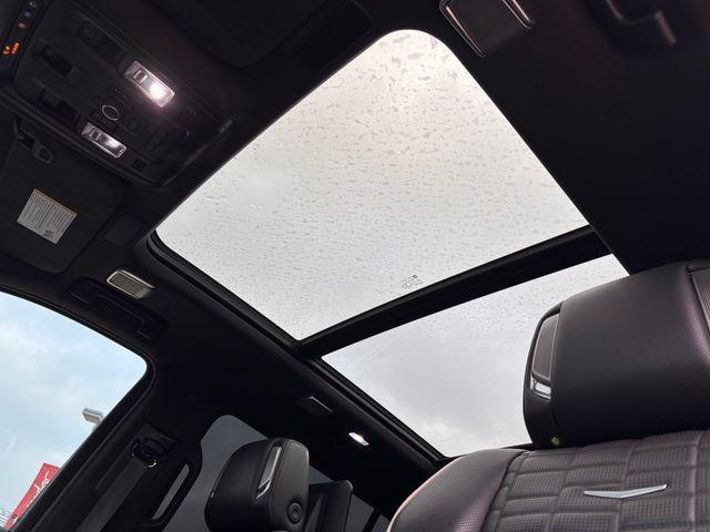 used 2022 Cadillac Escalade ESV car, priced at $61,585