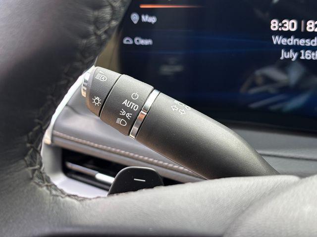 used 2025 Cadillac XT4 car, priced at $40,123
