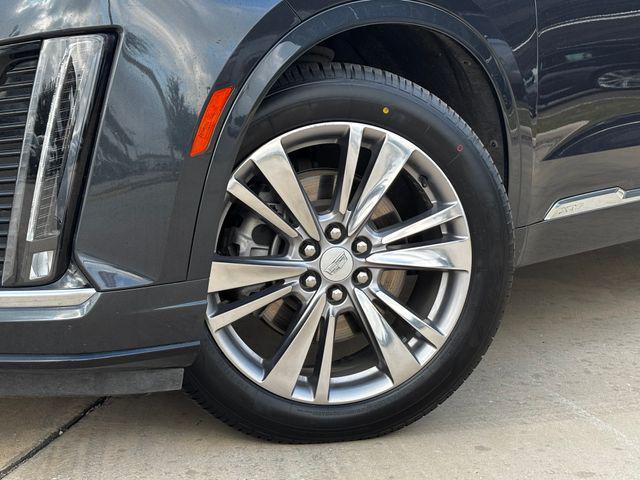 used 2023 Cadillac XT6 car, priced at $33,933