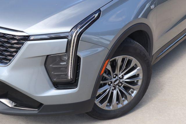 used 2024 Cadillac XT4 car, priced at $32,627