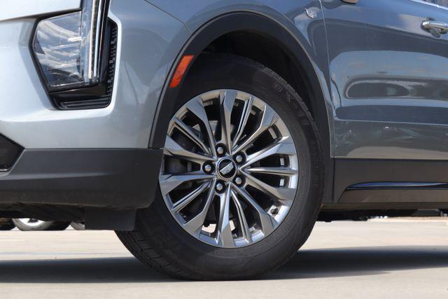 used 2024 Cadillac XT4 car, priced at $32,627