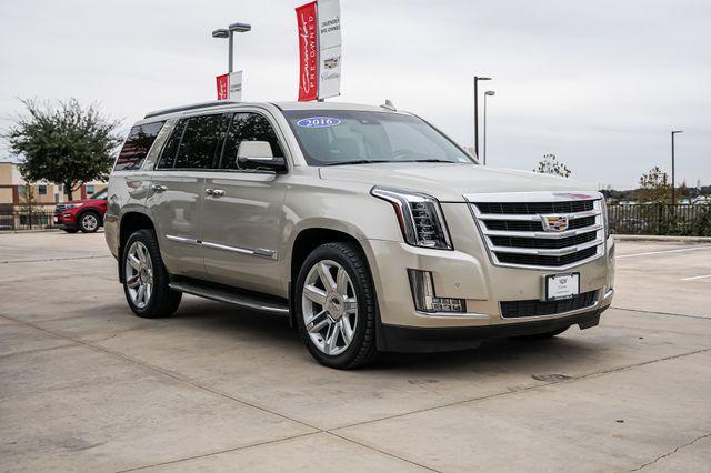 used 2016 Cadillac Escalade car, priced at $25,984