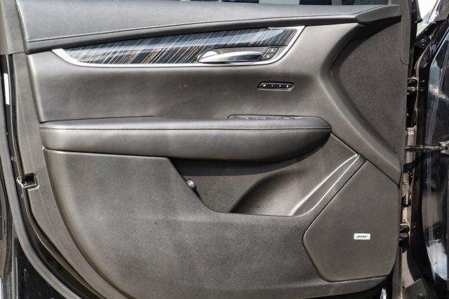 used 2022 Cadillac XT6 car, priced at $28,800