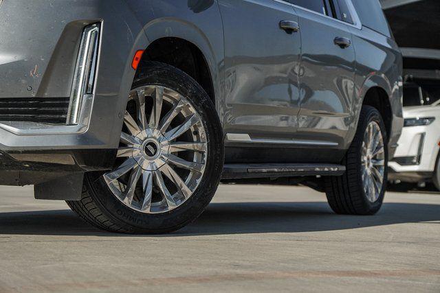 used 2022 Cadillac Escalade ESV car, priced at $65,803