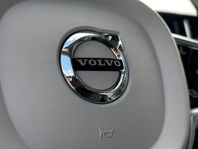 used 2020 Volvo XC60 car, priced at $28,511