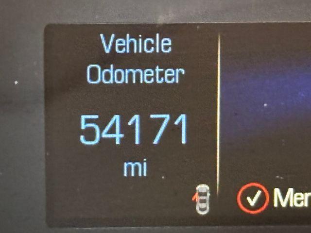 used 2018 Cadillac XT5 car, priced at $20,617