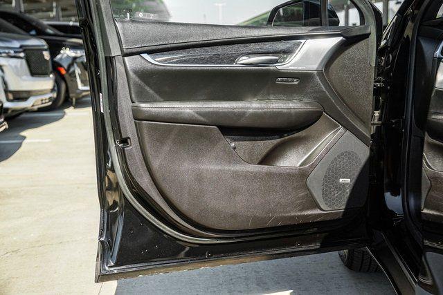 used 2023 Cadillac XT5 car, priced at $36,989