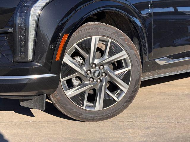 used 2025 Cadillac OPTIQ car, priced at $43,553