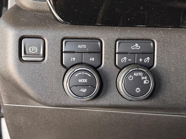 used 2022 Chevrolet Silverado 1500 car, priced at $38,243