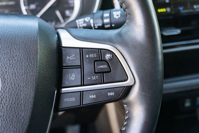 used 2022 Toyota Highlander car, priced at $45,830