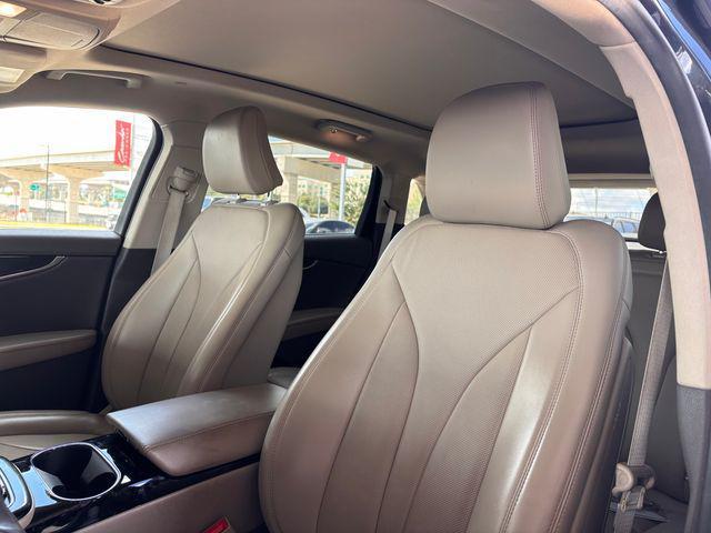 used 2021 Lincoln Nautilus car, priced at $25,218