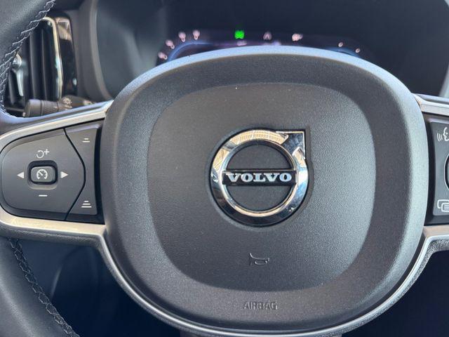 used 2022 Volvo XC60 Recharge Plug-In Hybrid car, priced at $32,875