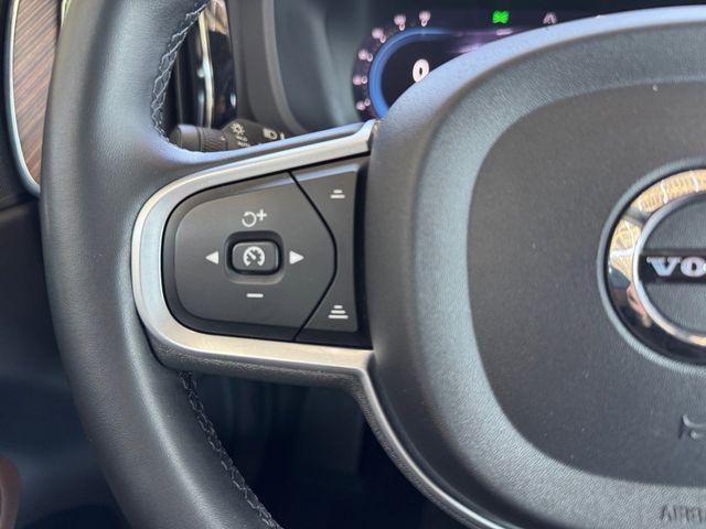 used 2022 Volvo XC60 Recharge Plug-In Hybrid car, priced at $32,875