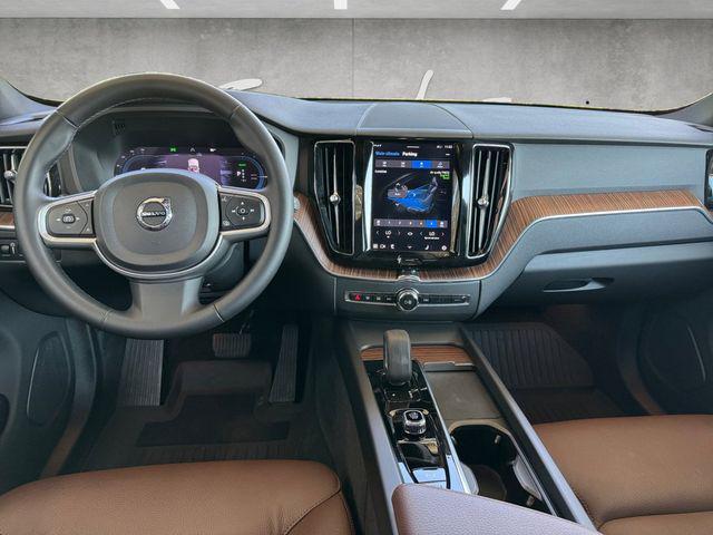 used 2022 Volvo XC60 Recharge Plug-In Hybrid car, priced at $32,875