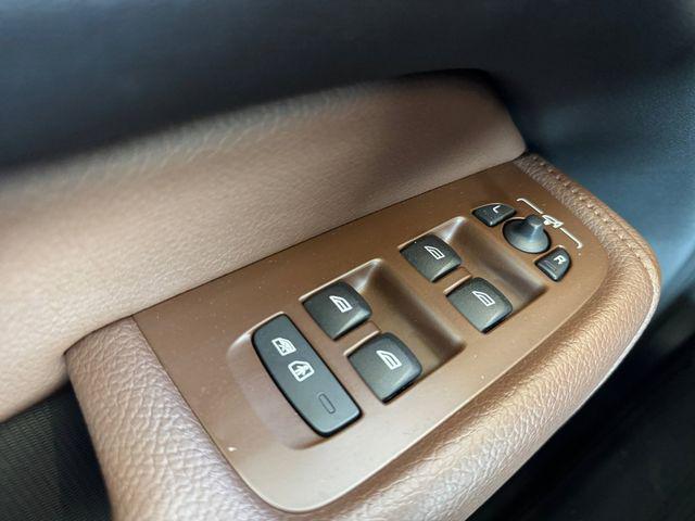 used 2022 Volvo XC60 Recharge Plug-In Hybrid car, priced at $32,875