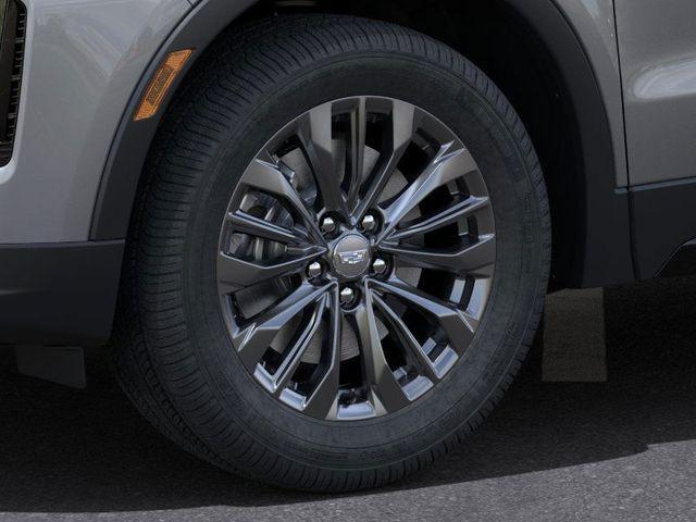 new 2024 Cadillac XT4 car, priced at $43,197