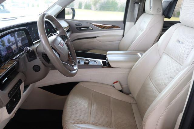 used 2023 Cadillac Escalade ESV car, priced at $70,999