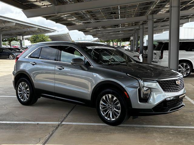 used 2025 Cadillac XT4 car, priced at $40,424