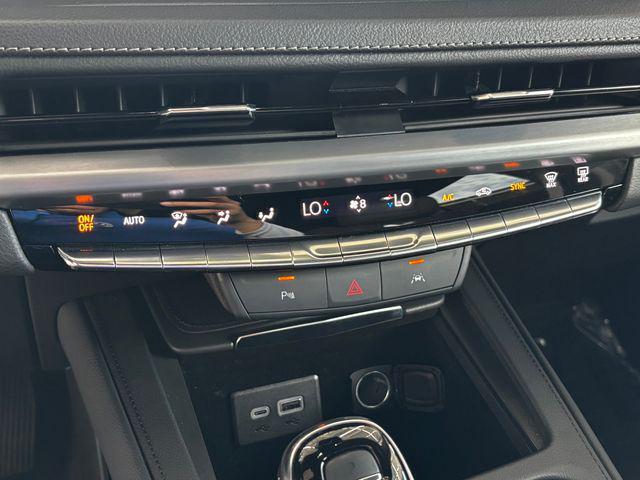 used 2025 Cadillac XT4 car, priced at $40,424