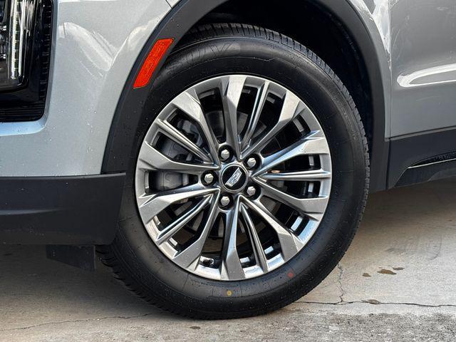 used 2025 Cadillac XT4 car, priced at $35,520