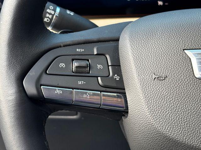 used 2025 Cadillac XT4 car, priced at $35,520