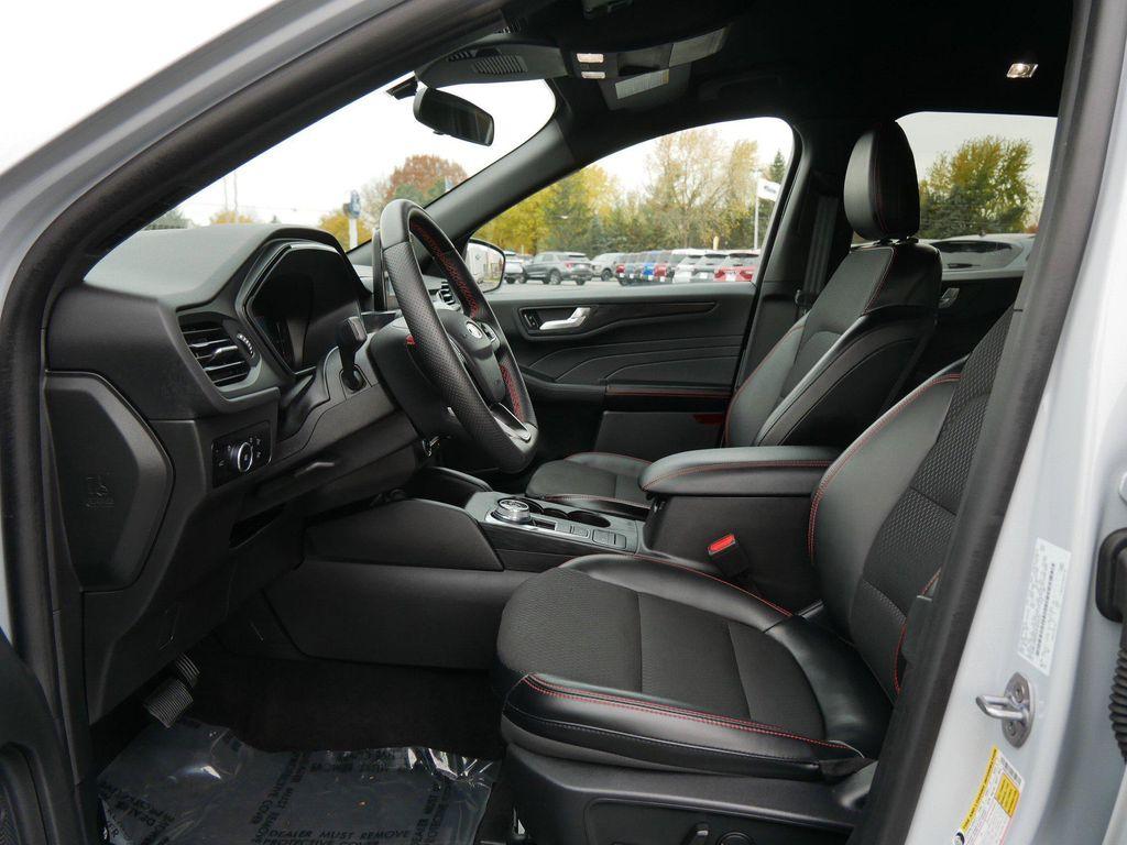 used 2025 Ford Escape car, priced at $25,987