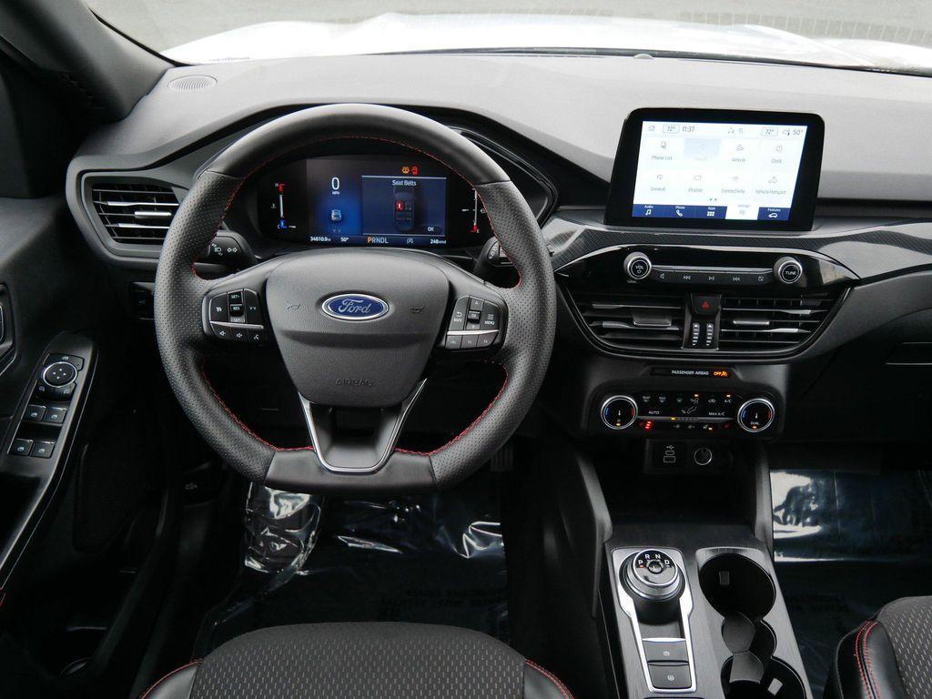 used 2025 Ford Escape car, priced at $25,987