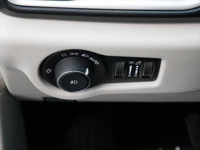 used 2020 Chrysler Pacifica car, priced at $18,987