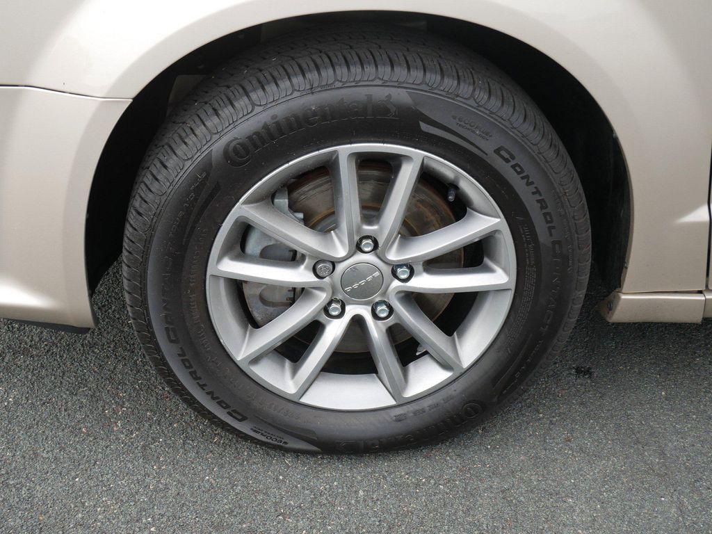 used 2015 Dodge Grand Caravan car, priced at $9,987
